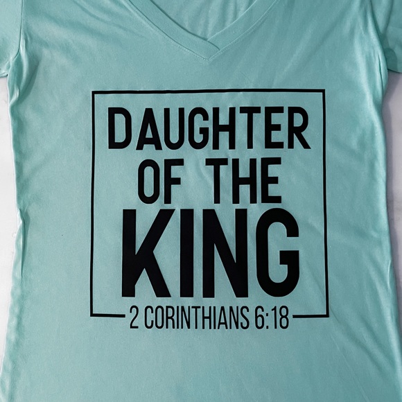 Daughter of the King Christian T-Shirt - Picture 4 of 7